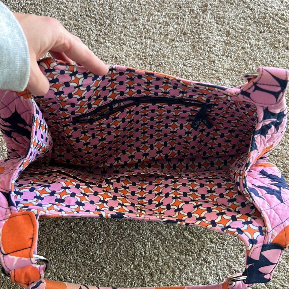 Bundle of 2 Vera Bradley floral tote bags - Picture 9 of 16